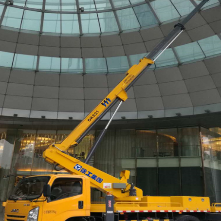 港口附近高空作业车租赁｜安全设备租赁｜高空安装|工程定制化方案｜亿立达设备租赁